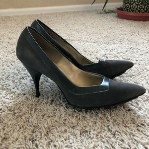 Heels Gray suede vintage side interest, size 7